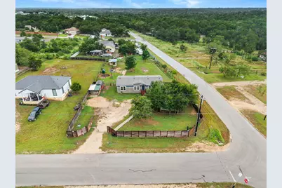 224 Las Estancias Drive, Cedar Creek, TX 78612 - Photo 27