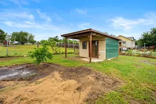 224 Las Estancias Dr, Cedar Creek, TX 78612 - Photo 25