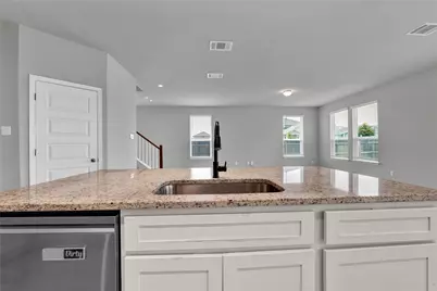 101 Crescent Street, Georgetown, TX 78626 - Photo 9