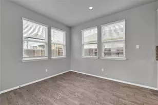 101 Crescent St, Georgetown, TX 78626 - Photo 13