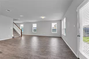 101 Crescent St, Georgetown, TX 78626 - Photo 7