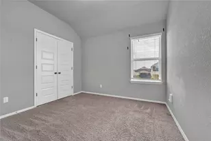 101 Crescent St, Georgetown, TX 78626 - Photo 27