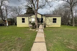 118 W 8th St, Flatonia, TX 78941 - Photo 1