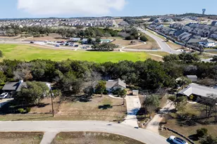 500 Grand Prairie Cir, Dripping Springs, TX 78620 - Photo 33