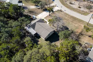 500 Grand Prairie Cir, Dripping Springs, TX 78620 - Photo 29