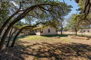 500 Grand Prairie Cir, Dripping Springs, TX 78620 - Photo 25
