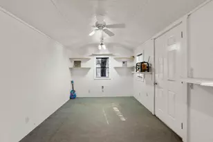 500 Grand Prairie Cir, Dripping Springs, TX 78620 - Photo 29