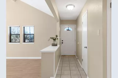 500 Grand Prairie Circle, Dripping Springs, TX 78620 - Photo 5