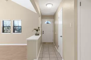 500 Grand Prairie Cir, Dripping Springs, TX 78620 - Photo 5