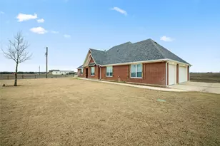 1800 County Rd 305, Jarrell, TX 76537 - Photo 3