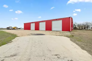 1800 County Rd 305, Jarrell, TX 76537 - Photo 35