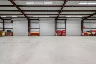 1800 County Rd 305, Jarrell, TX 76537 - Photo 37