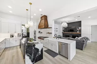 131 Eaton Ln, Austin, TX 78737 - Photo 5