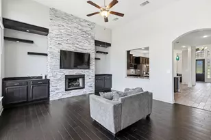 261 Ashleaf Dr, Buda, TX 78610 - Photo 5
