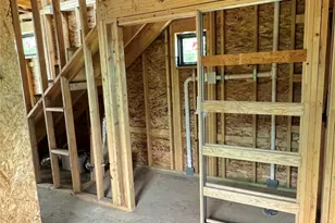 605 E 55th St, Austin, TX 78751 - Photo 19