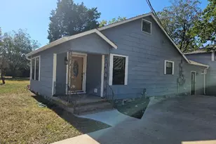 406 Lexington Rd, Elgin, TX 78621 - Photo 1
