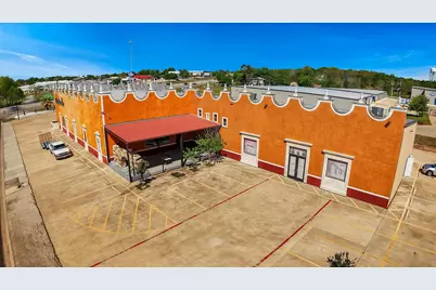 608 W Alamo St Rear Street, Elgin, TX 78621 - Photo 5
