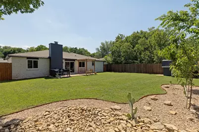 2404 Bending Trail, Austin, TX 78744 - Photo 25