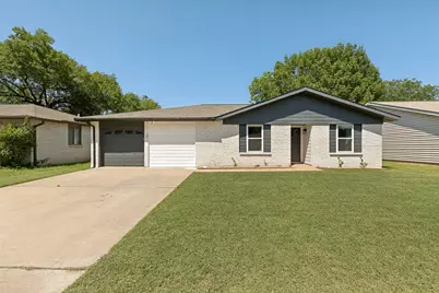 2404 Bending Trail, Austin, TX 78744 - Photo 1