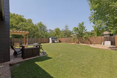 2404 Bending Trail, Austin, TX 78744 - Photo 23