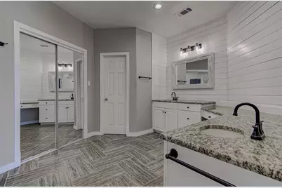 5006 Thunderbird Street, Lago Vista, TX 78645 - Photo 17