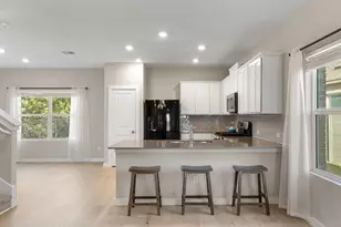 440 Wolf Springs Rd, Georgetown, TX 78628 - Photo 9