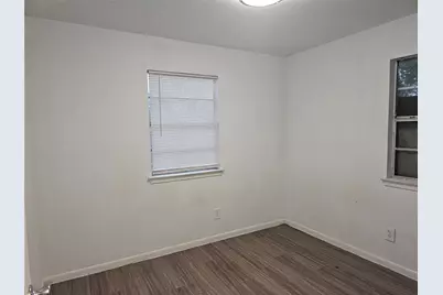 7300 Bennett Avenue #B, Austin, TX 78752 - Photo 9