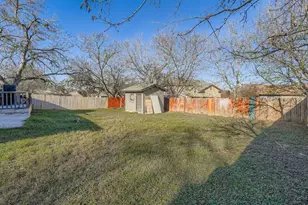 7004 E Meadow Bend Dr, Austin, TX 78724 - Photo 27