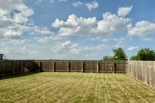 203 Stonebrook Dr, Hutto, TX 78634 - Photo 27