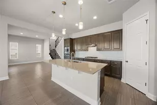 7102 Cut Plains Trail, Austin, TX 78726 - Photo 15