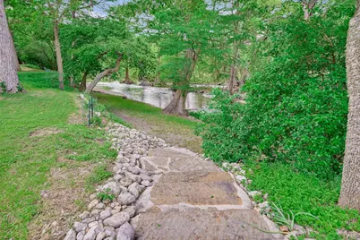 1220 Sleepy Hollow Ln Lane, New Braunfels, TX 78130 - Photo 25