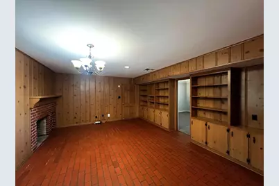 235 W Lower Line Street, La Grange, TX 78945 - Photo 3