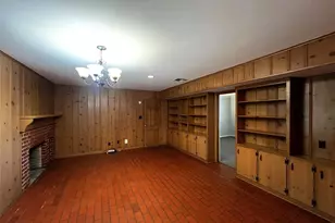 235 W Lower Line St, La Grange, TX 78945 - Photo 3