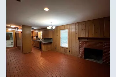 235 W Lower Line Street, La Grange, TX 78945 - Photo 5