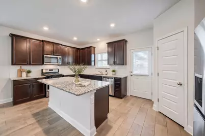 9419 Bracted Sedge Drive, San Antonio, TX 78254 - Photo 11