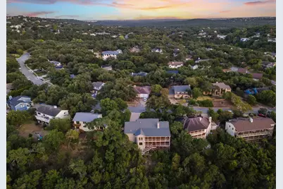 1528 Ben Crenshaw Way, Austin, TX 78746 - Photo 37