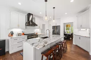 1528 Ben Crenshaw Way, Austin, TX 78746 - Photo 5