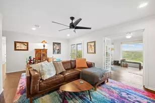 1528 Ben Crenshaw Way, Austin, TX 78746 - Photo 25