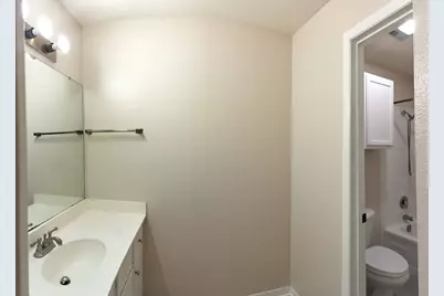 1510 W North Loop Boulevard #412, Austin, TX 78756 - Photo 11