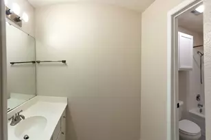 1510 W N Loop Blvd, Austin, TX 78756 - Photo 11