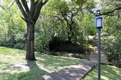 1510 W North Loop Boulevard #412, Austin, TX 78756 - Photo 23