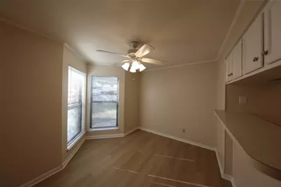 1510 W North Loop Boulevard #412, Austin, TX 78756 - Photo 5