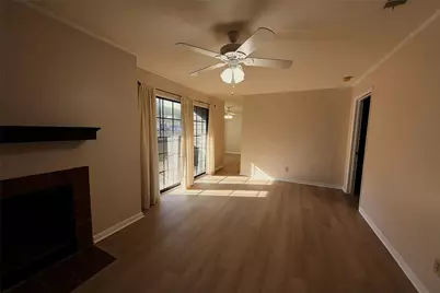 1510 W North Loop Boulevard #412, Austin, TX 78756 - Photo 3