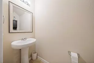 516 E Slaughter Ln, Austin, TX 78744 - Photo 21