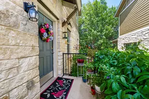 516 E Slaughter Ln, Austin, TX 78744 - Photo 3