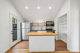 1710 E 16th St, Austin, TX 78702 - Photo 11