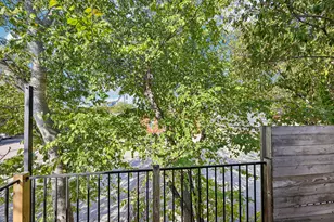 1710 E 16th St, Austin, TX 78702 - Photo 25