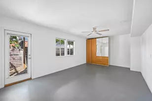 1710 E 16th St, Austin, TX 78702 - Photo 15
