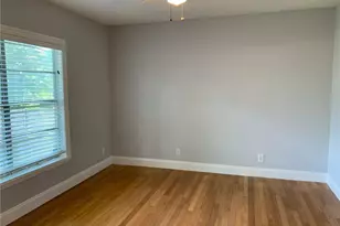 1031 E 44th St, Austin, TX 78751 - Photo 17