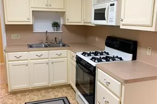 1031 E 44th St, Austin, TX 78751 - Photo 13